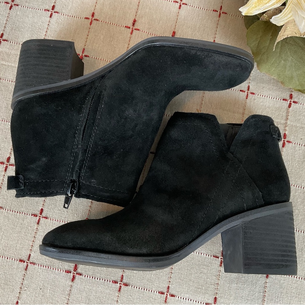 Zodiac “Larsen” Black Suede Ankle Boots Sz 6 Arch Support Comfy Booties NWOB - Picture 5 of 7